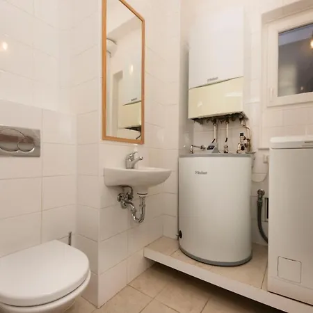 Apartamento Sunny Elegant With Castle View *
